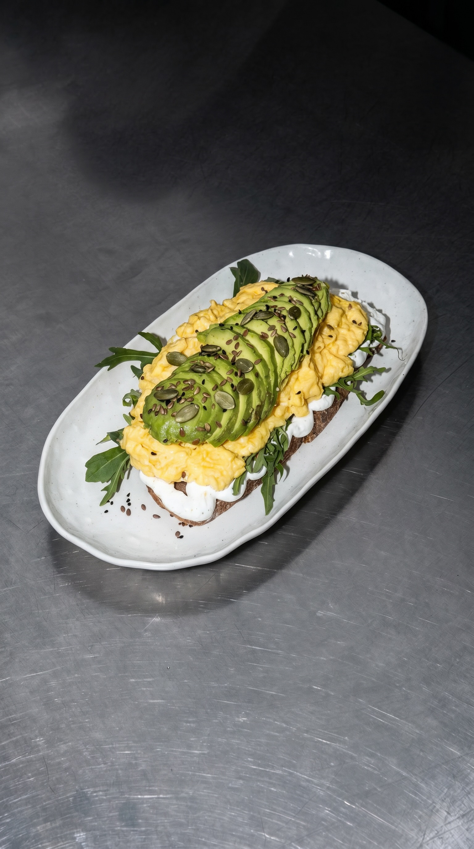 AVOCADO & SCRAMBLED EGG